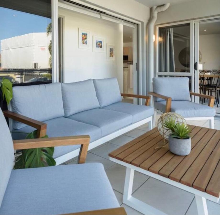 Modern Beach Apartment With Pool & Location ماوْنت مونغانيو المظهر الخارجي الصورة